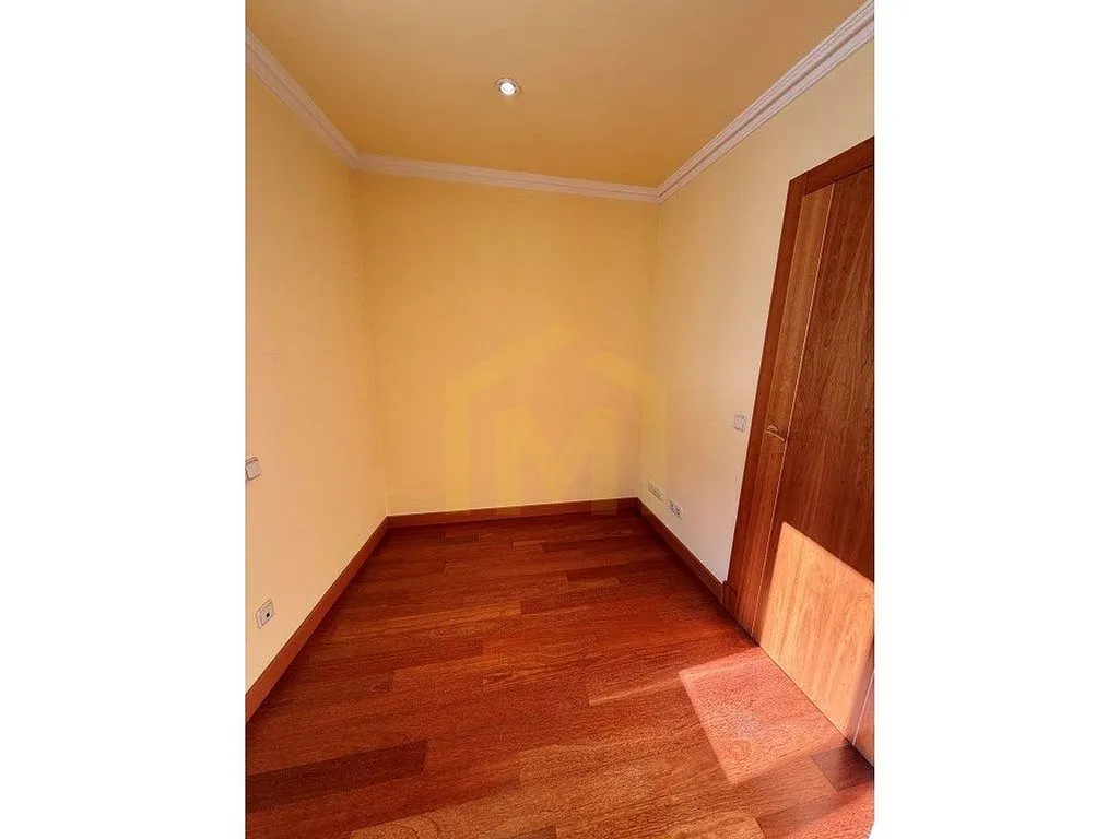 Hallway - Sunny Apartment with Terrace in Rosal