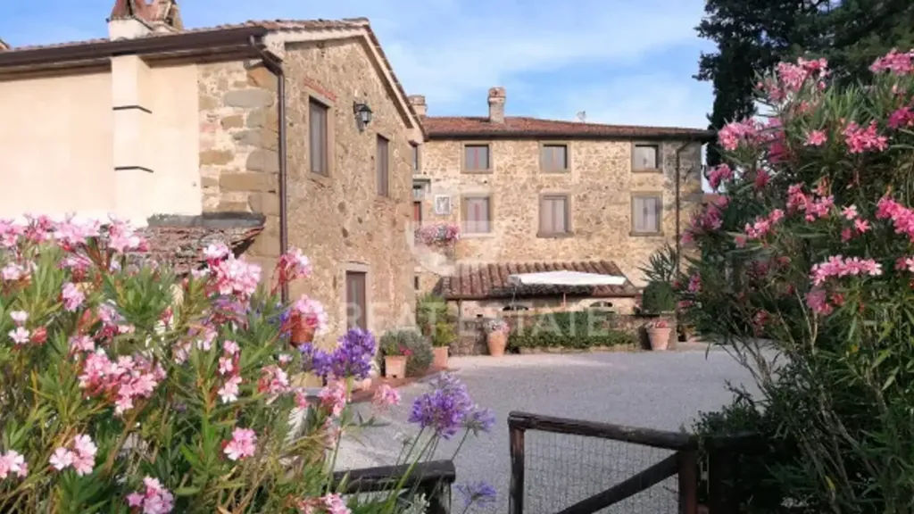 Esterno - Historic Hamlet with Pool in Anghiari