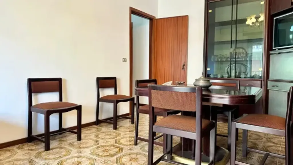 Söögituba - Ground Floor Apartment with Garden in Oliveri