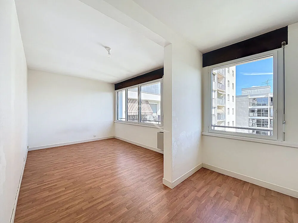 Pièces - Appartement avec Terrasse et Vue Parc à Angers