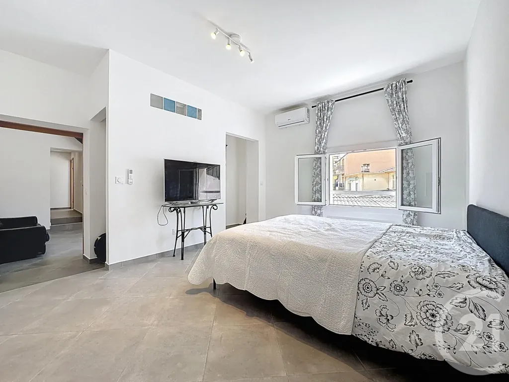 Chambres - Ensemble Immobilier avec Cour Privative à Nice Ouest
