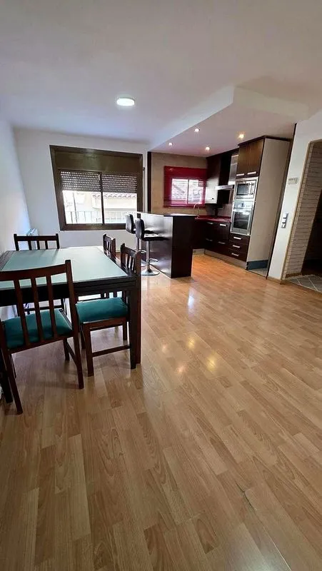 2-Bedroom Apartment with West View in Egara