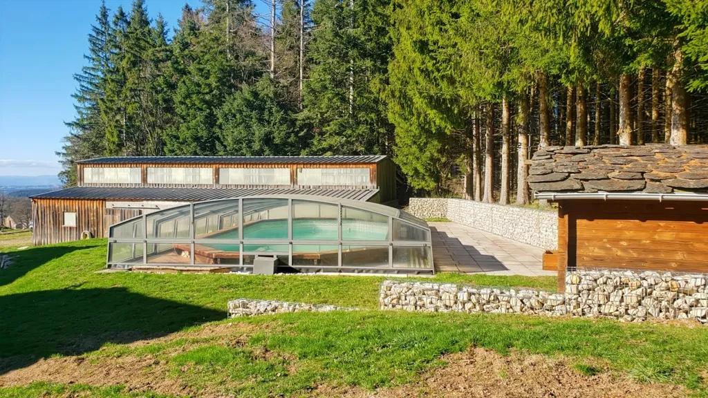 Bassein - Renovated Passive House with Pool in Montregard