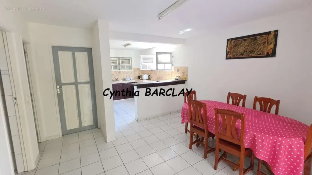Salle à manger - Ensemble Immobilier avec Piscine à Le Carbet