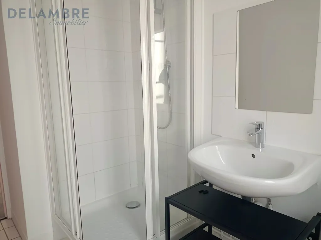 Salles de bain - Appartement Lumineux à Goutte-d'Or, Paris