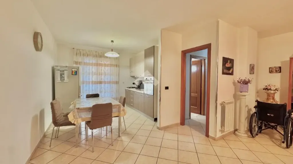Salle à manger - 3-Bed Apartment with Balcony in Orta Di Atella