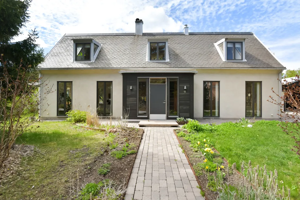Välivaade - Charming Villa with Garden in Västerhejde