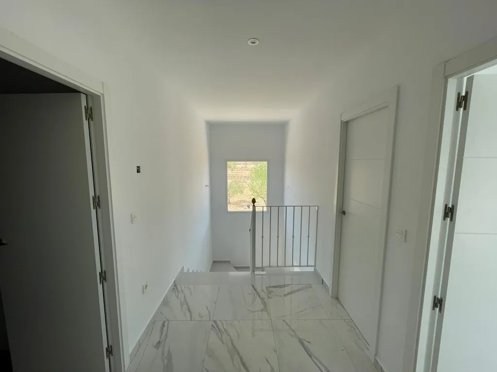Entrée - New Build Villa with Pool in Pinoso, Valencia