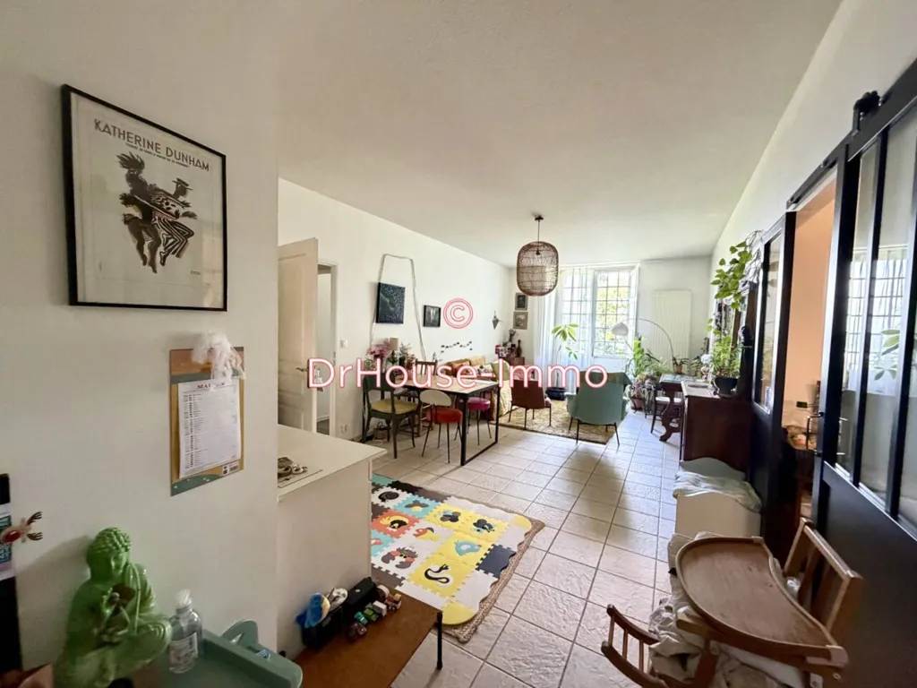 Esik - Charming Apartment in Historic Château, Cosnac