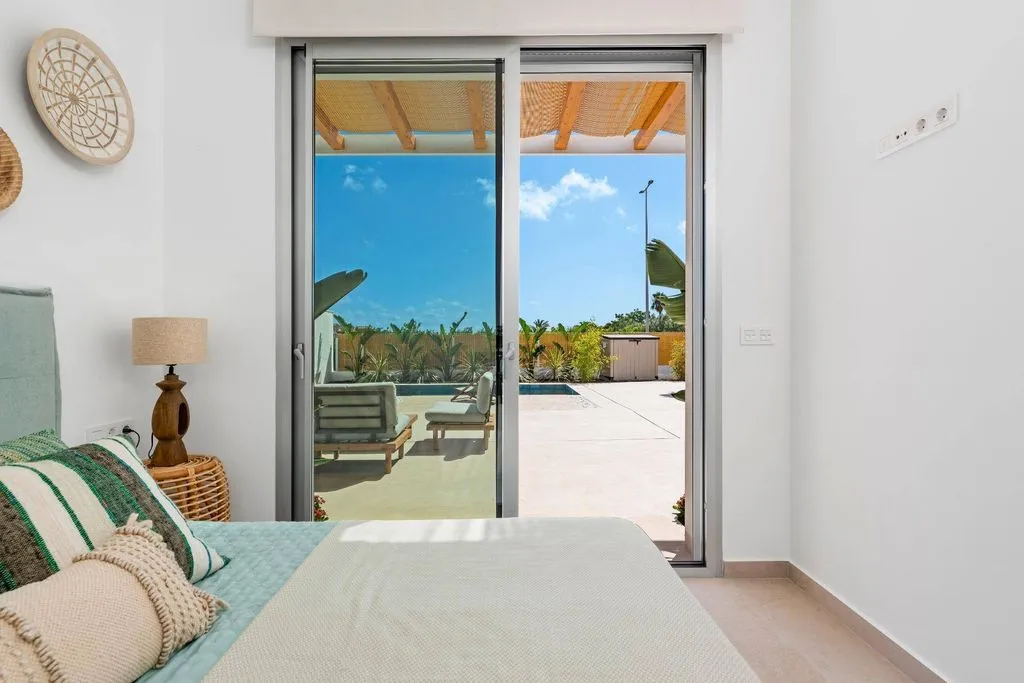 Magamistoad - Luxury Villa with Pool in Benijofar, Valencia
