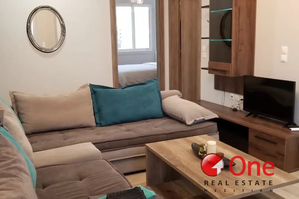 Elutuba - Renovated Penthouse with Balcony in Pireas Centre
