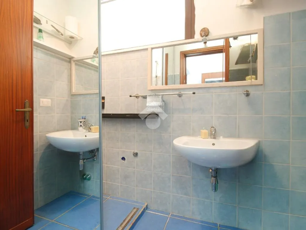 Bagni - Independent Villa with Pool in Roseto degli Abruzzi