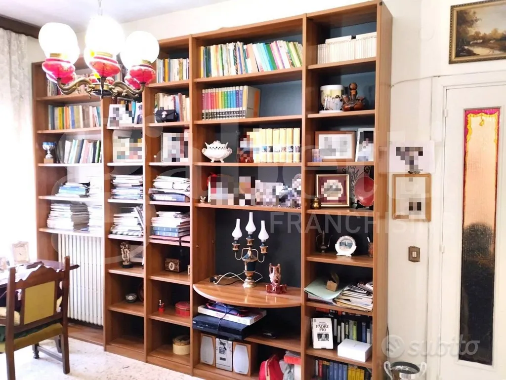 Kabinet - Bright Flat with Balcony in Avezzano
