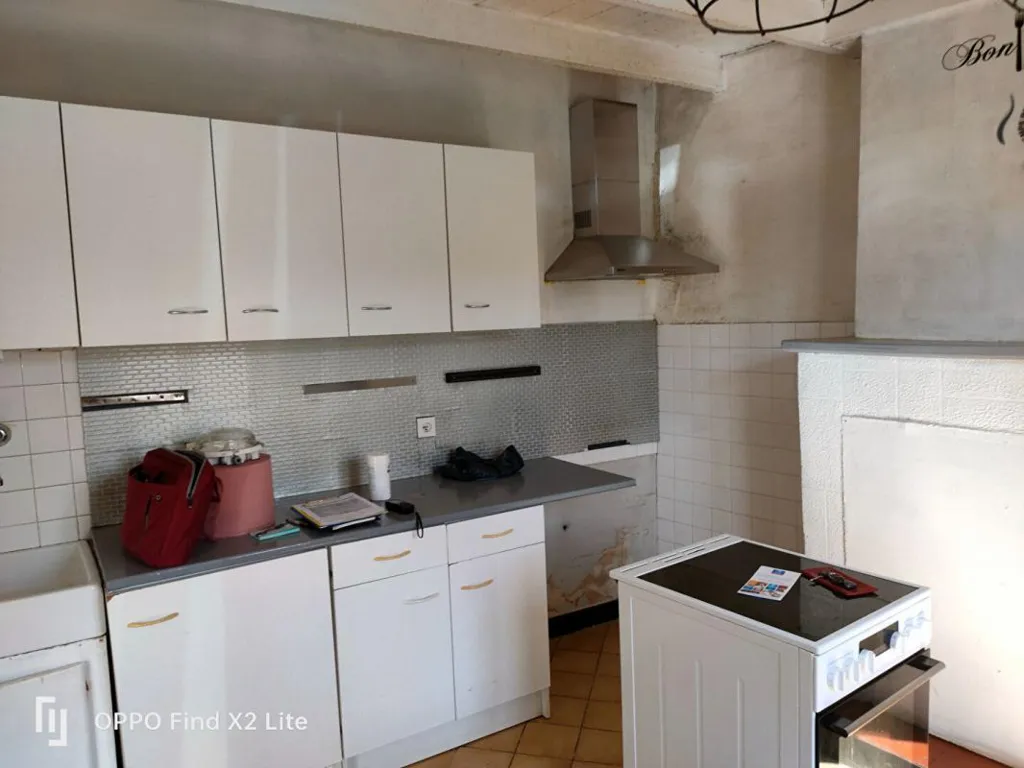 Cuisine - Maison en Pierre à Rénover avec Terrain à Surgères