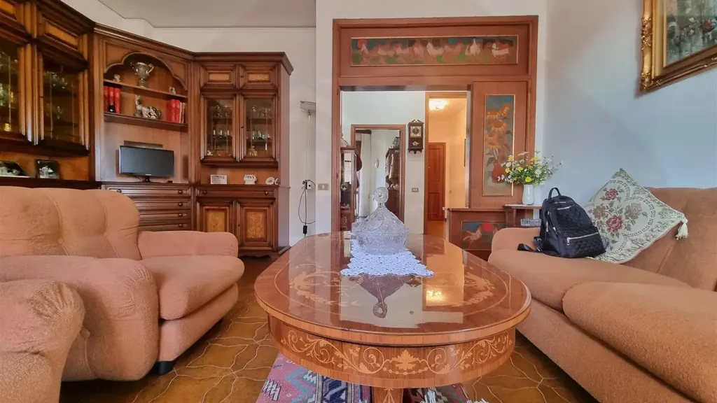 Elutuba - Apartment with Terrace near Empoli Stadium