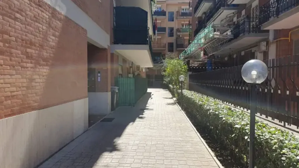 Välivaade - Trilocale with Balcony in Ciampino