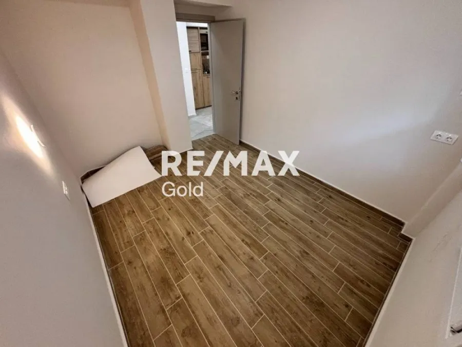 Toad - Renovated Studio with Balcony in Thessaloniki
