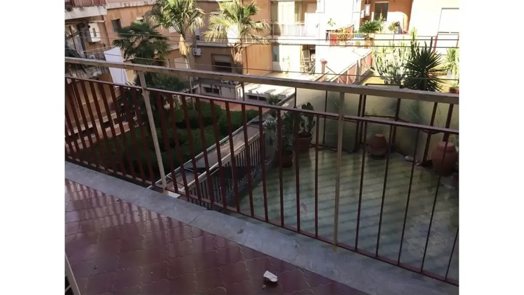 Rõdu - Spacious Apartment in Quiet Area, Siracusa