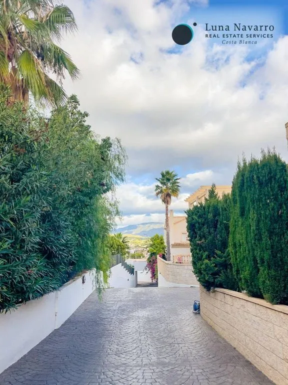 Exterior - Luxury House with Sea View in El Albir