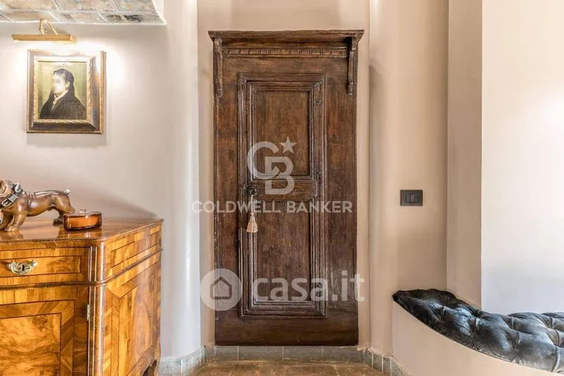 Esik - Villa with Infinity Pool in Viterbo