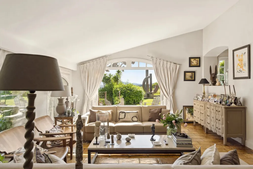 Elutuba - Charming Mas with Pool near Mougins