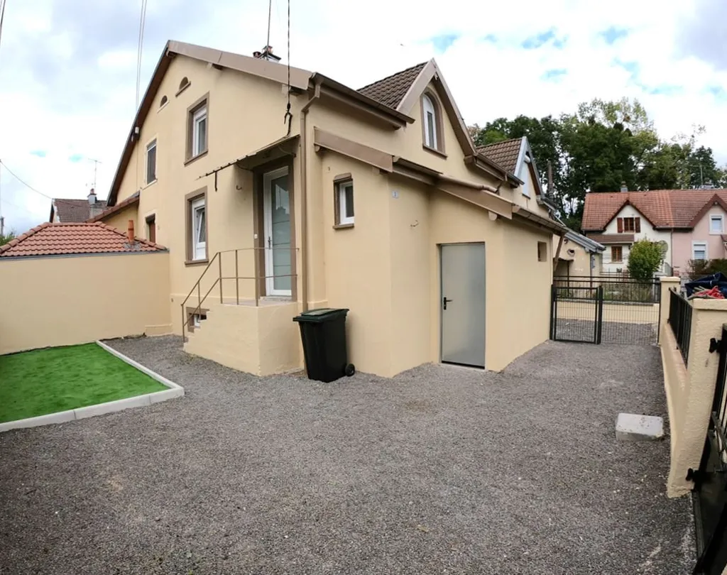 Extérieur - Maison Jumelée Rénovée à Valentigney