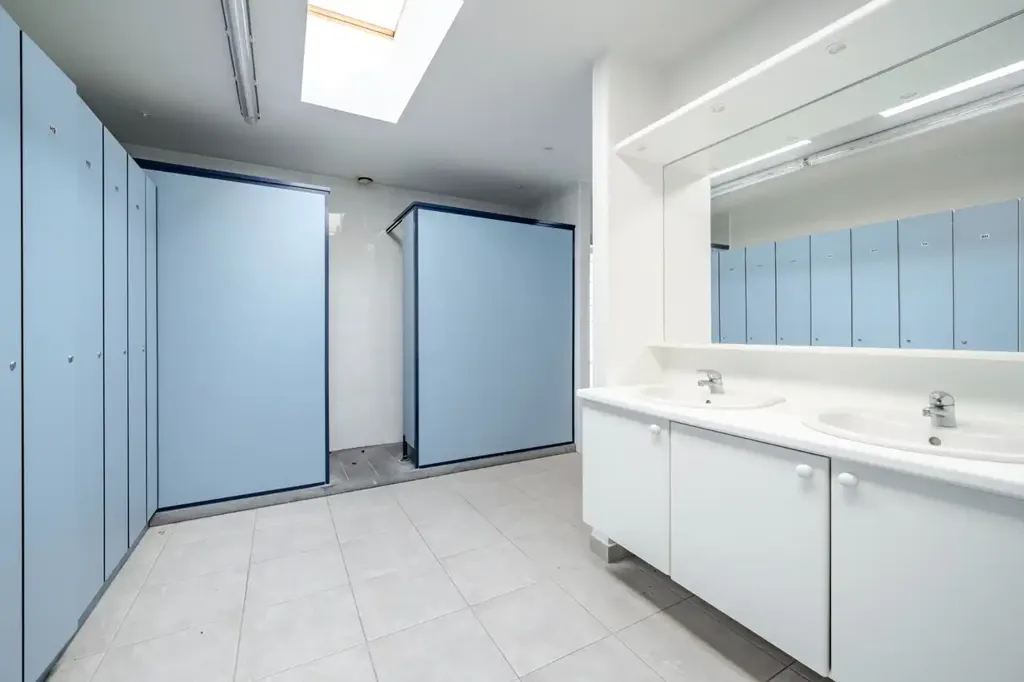 Bagni - Commercial Property with Residential Unit in Kruisem