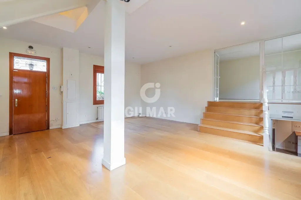 Séjour - Semi-Detached House with Garden in Chamartín