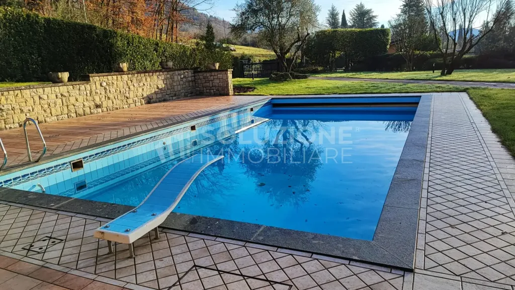 Bassein - Prestigious Villa with Pool in Alzano Lombardo