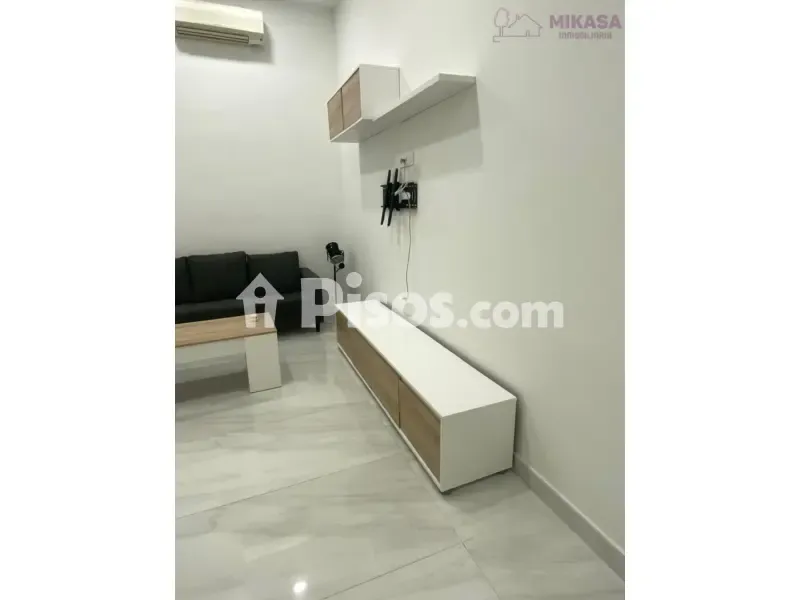 Elutuba - Ample Garden Flat in Móstoles