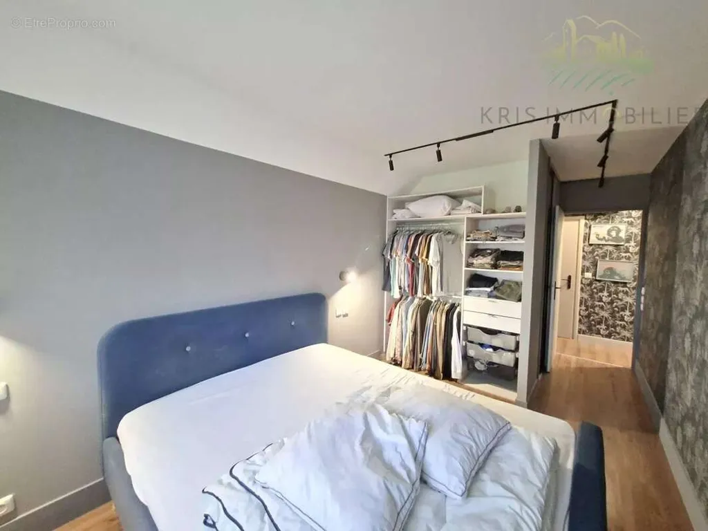 Magamistoad - 3-Bed Apartment with Parking in Meaux