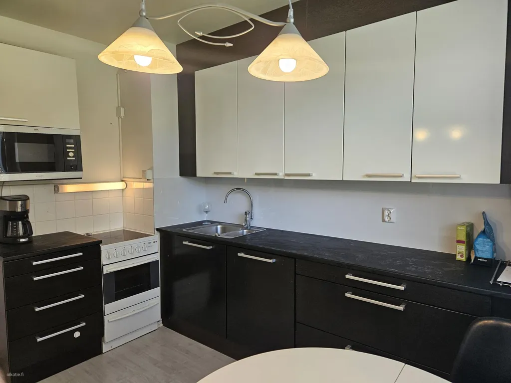 Cuisine - Apartment with Renovated Bathroom in Rauma