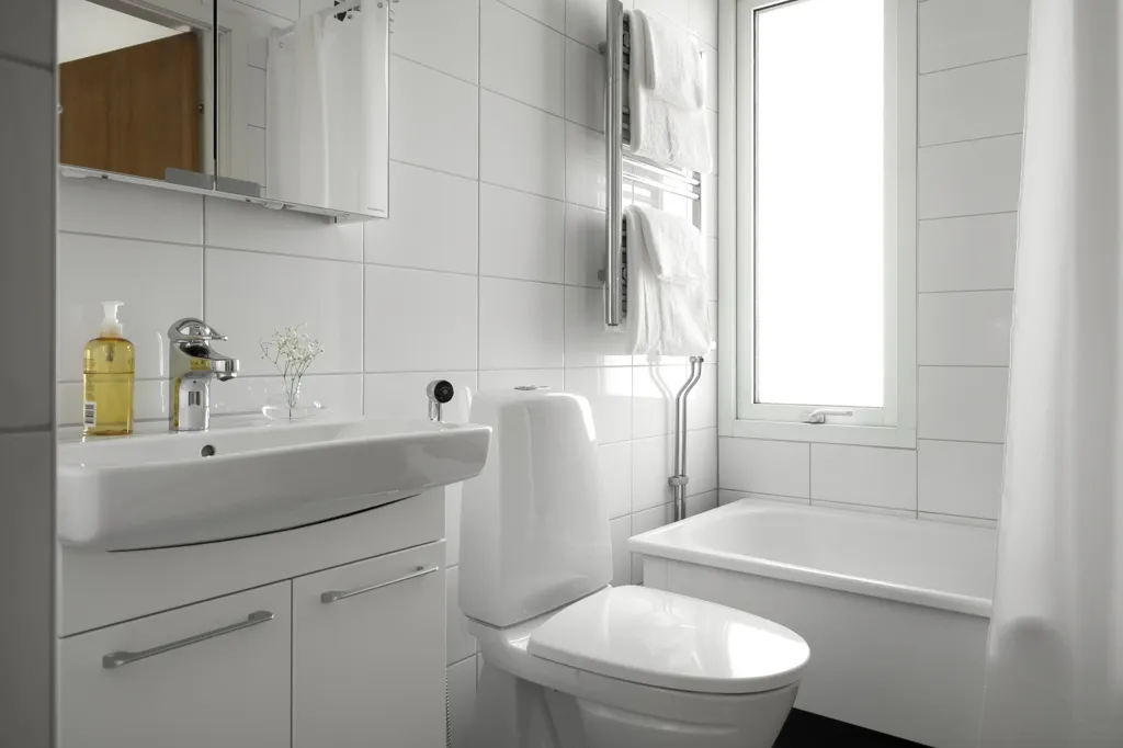 Salles de bain - Modernised Apartment with Balcony in Central Kungälv