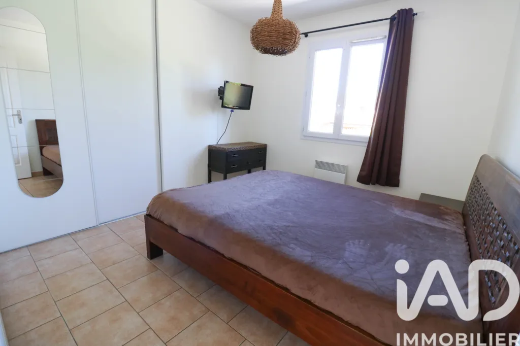 Chambres - Villa avec Piscine et Vue Calme à Néoules
