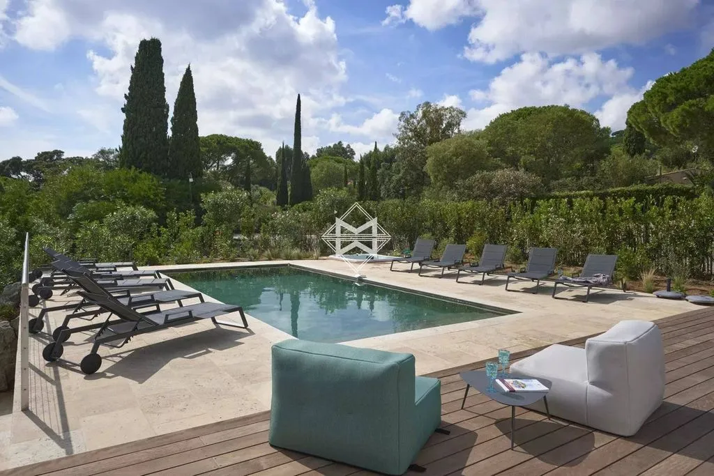 Piscine - Villa Luxueuse avec Piscine à La Croix-Valmer