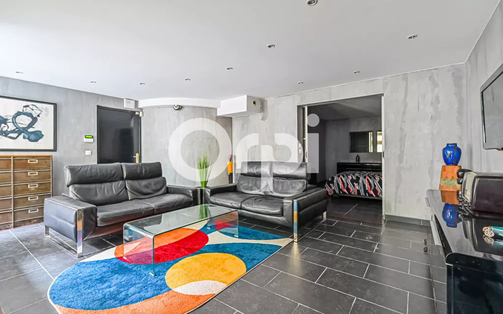 Elutuba - Duplex Apartment with Balcony in Bagnolet
