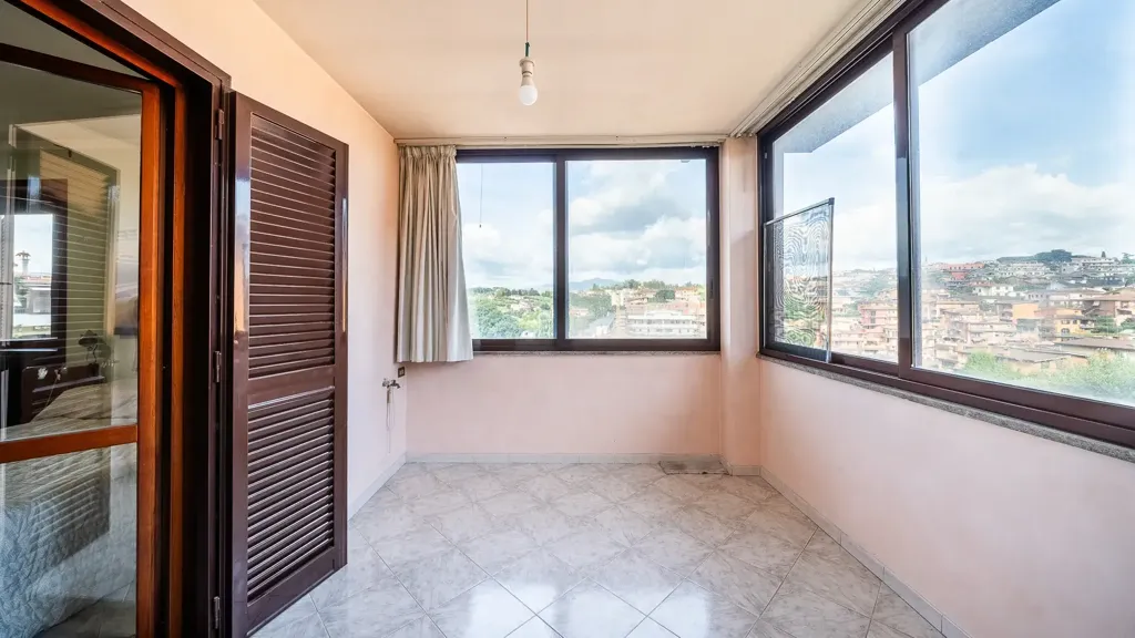 Balcon - Characterful Two-Level Apartment in Fonte Nuova