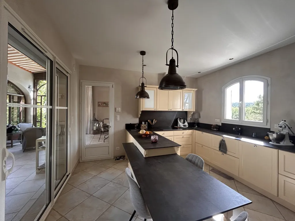 Cucina - Luxury Villa with Golf Access in Mallemort