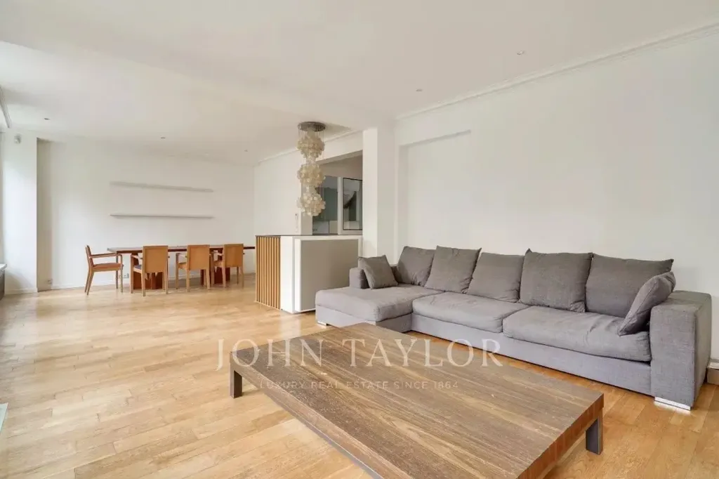Elutuba - Luxury Duplex with Garden in Paris 16th