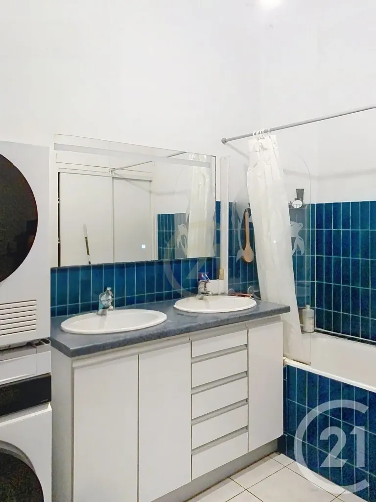 Vannitoad - Multi-Unit Building with Commercial Space in Perpignan