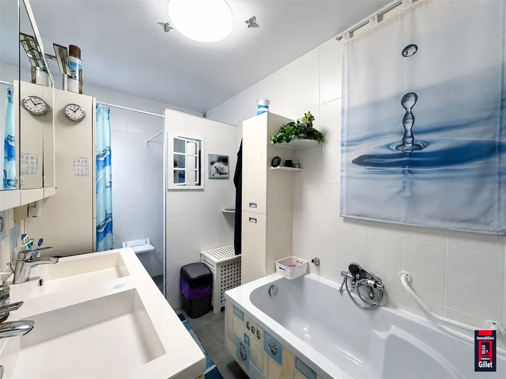 Salles de bain - Appartement 2 Chambres avec Terrasse à Andenne