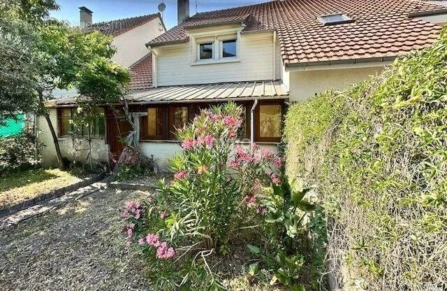 Jardin - Maison Mitoyenne 4 Pièces avec Terrasse à Vendôme