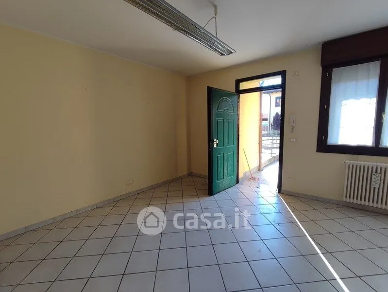 Pièces - Ground Floor Apartment with Garden in Bondeno