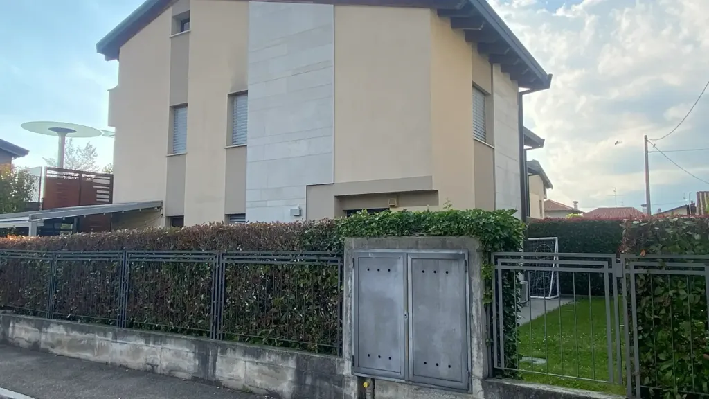 Extérieur - Triplex in Villa with Terraces in Treviolo