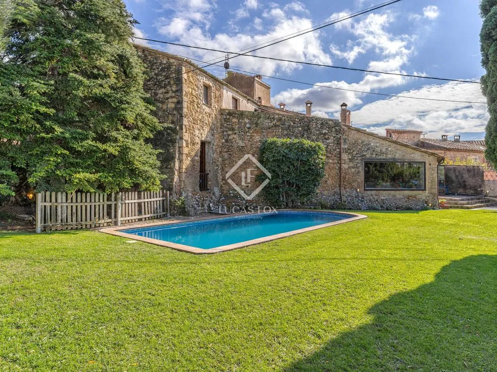Pool - Traditional Stone Cottage with Pool in Bàscara