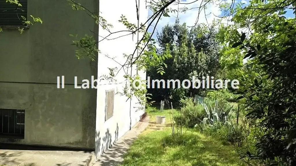Aed - Bifamiliare with Private Garden in Faenza