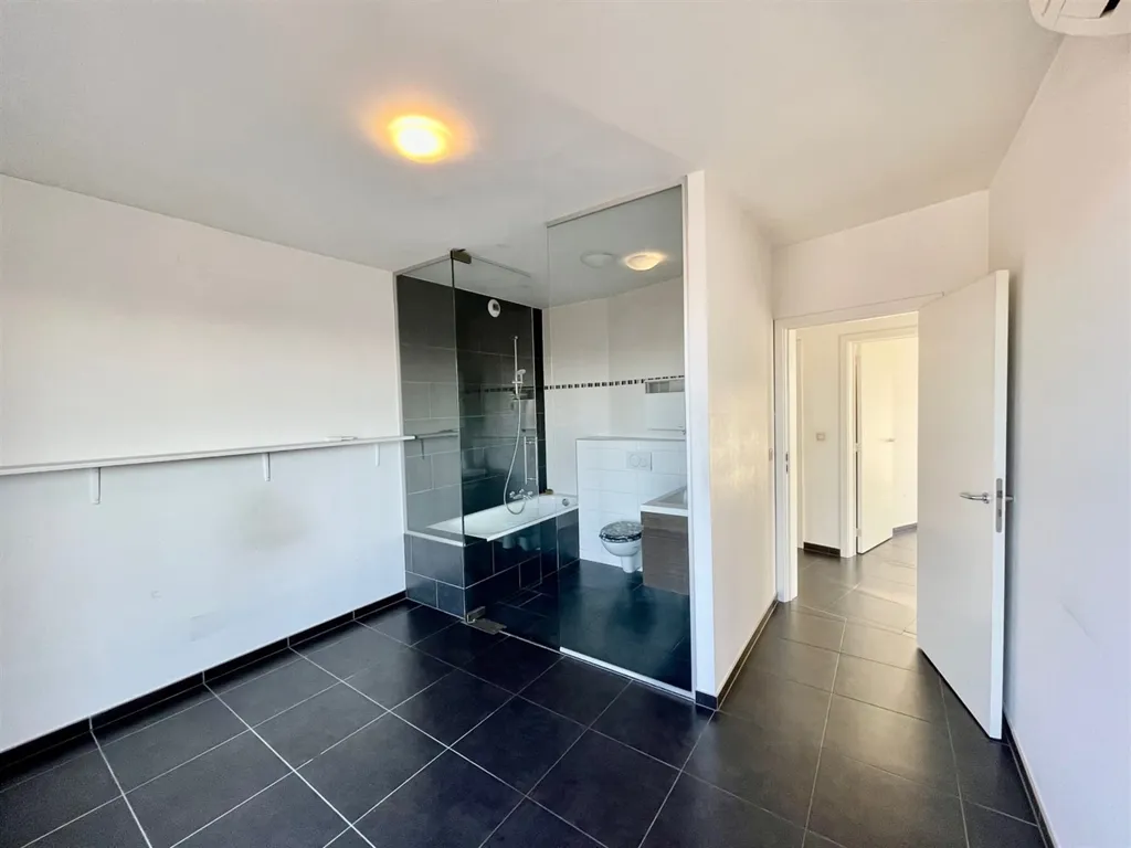 Vannitoad - Penthouse with 300° View in Brussels