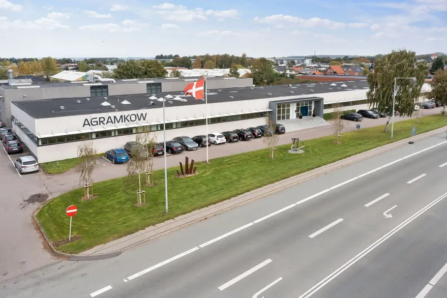 Välivaade - Commercial Property with Development Potential in Center Øst