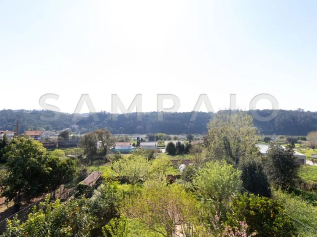 Aed - Luxury House with River View in Gondomar