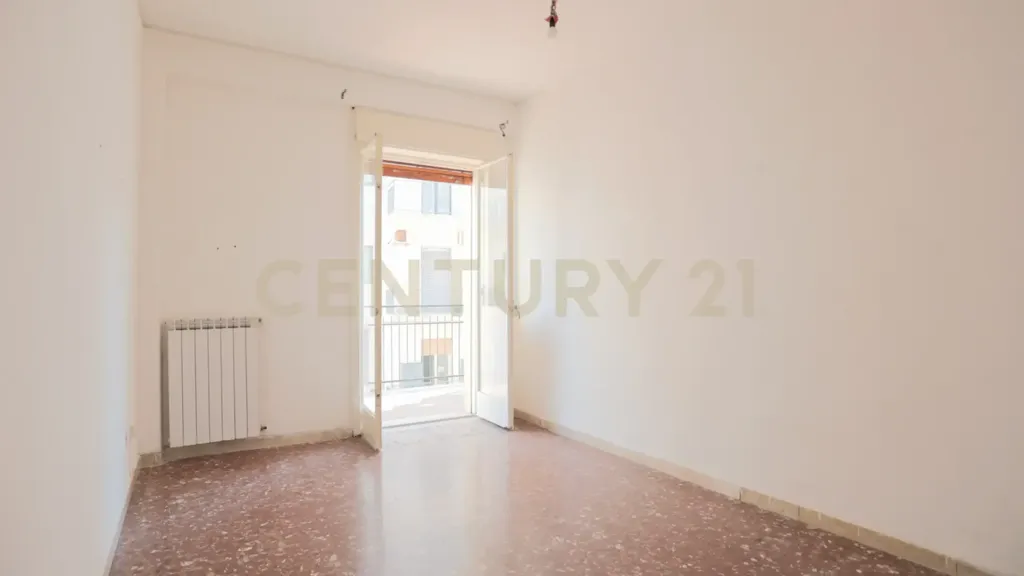 Pièces - Bright Apartment with Balcony in Catania
